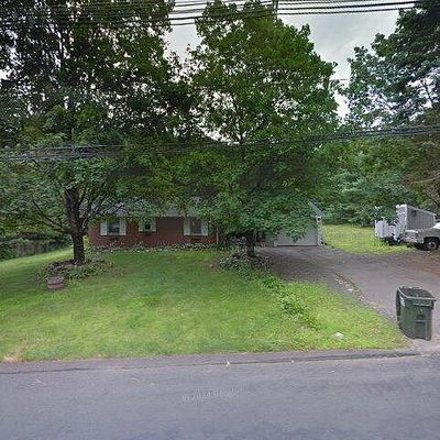 820 Green Hill Rd, Madison, CT 06443