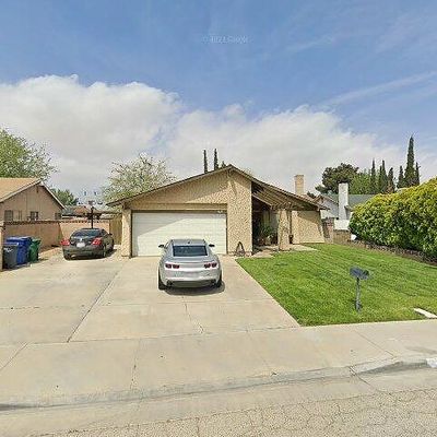 829 E Kildare St, Lancaster, CA 93535