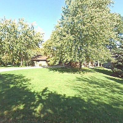 84 Bayberry Ln, Oshkosh, WI 54902