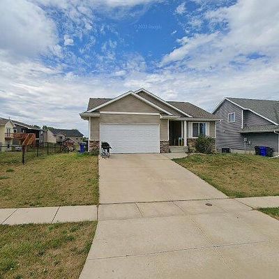 8520 Brighton Way Sw, Cedar Rapids, IA 52404