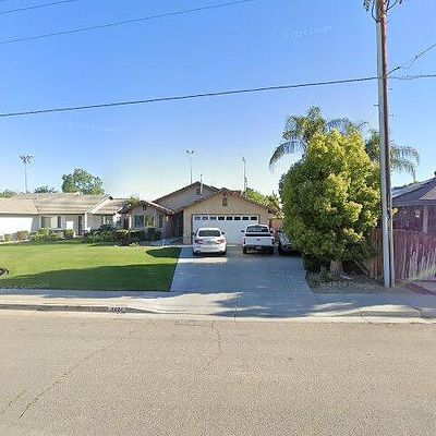 9024 Breckenridge Rd, Bakersfield, CA 93306