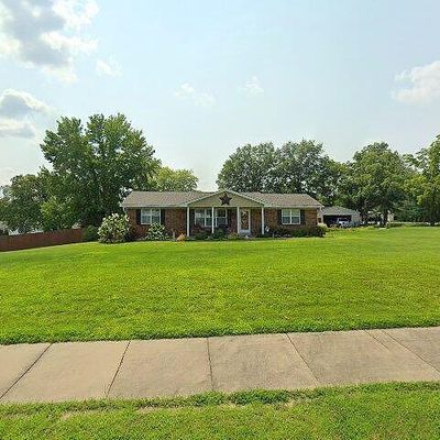 765 Peine Rd, Wentzville, MO 63385