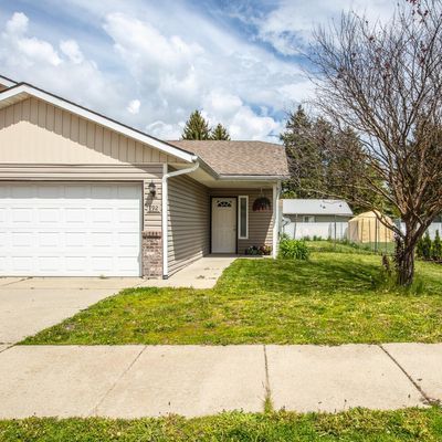 792 Sapphire Ct, Sandpoint, ID 83864