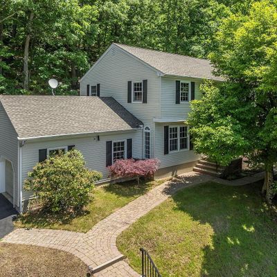 10 Claire Dr, Bridgewater, NJ 08807