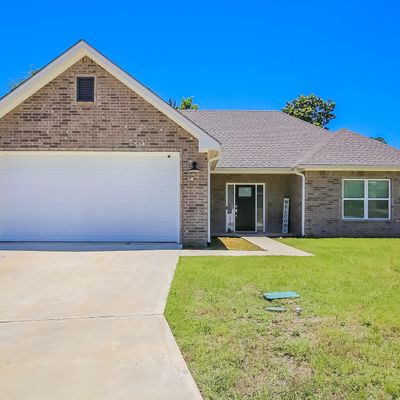 1004 Bucks Way, Longview, TX 75604