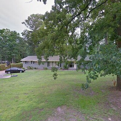 1024 Honeysuckle Rd, Magnolia, AR 71753