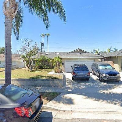 10271 Kukui Dr, Huntington Beach, CA 92646