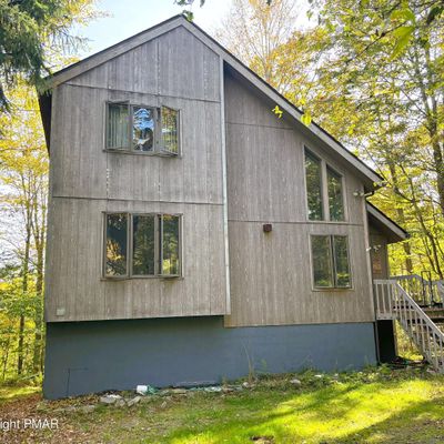 103 Mountainside Dr, Gouldsboro, PA 18424