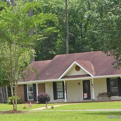 910 Cardinal Dr, Cairo, GA 39828