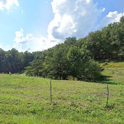 955 Right Angle Rd, Winchester, KY 40391