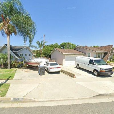 11509 212 Th St, Lakewood, CA 90715