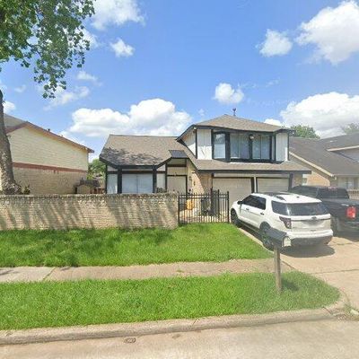 12122 Huntington Venture Dr, Houston, TX 77099