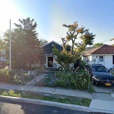 123 Russell St, Staten Island, NY 10308