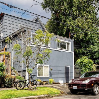 107 24 Th Ave E, Seattle, WA 98112