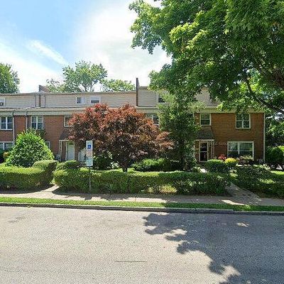 108 W Spring Ave #6, Ardmore, PA 19003