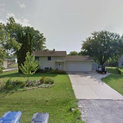 1105 Bonnie Dr, Menasha, WI 54952