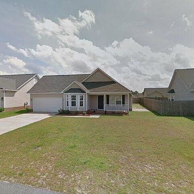 1437 Aultroy Dr, Fayetteville, NC 28306