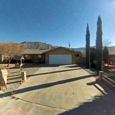 1528 Walnut Dr, Alamogordo, NM 88310