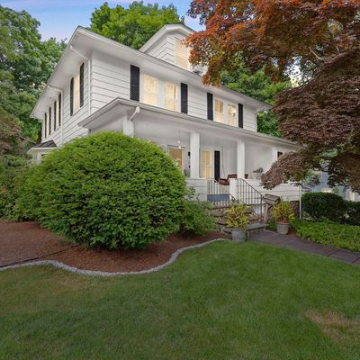 13 Glendenning St, Norwalk, CT 06851