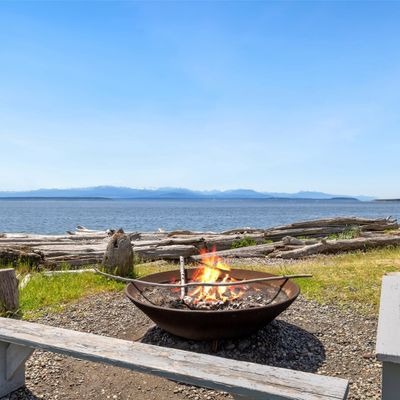 1306 Halsey Dr, Coupeville, WA 98239