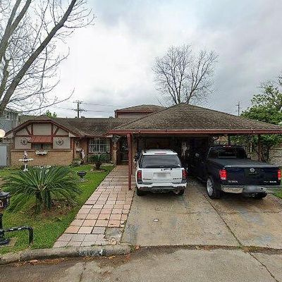 13123 Maete Ln, Houston, TX 77039