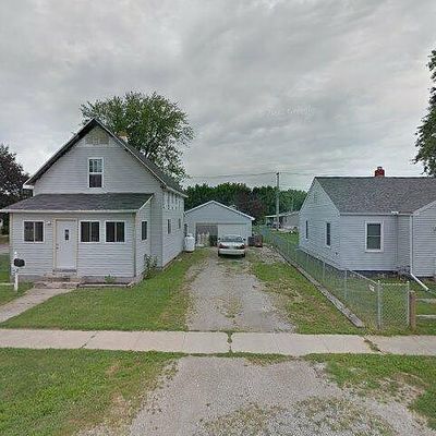 1322 Moore St, Fremont, OH 43420