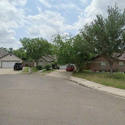 1705 Cardinal St, Mission, TX 78572