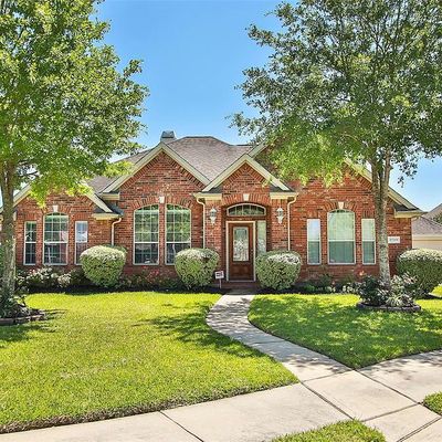 17719 Riata Lake Dr, Cypress, TX 77433