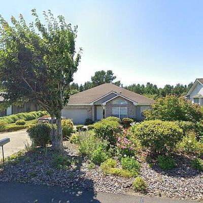18 Onadoone Ct, Florence, OR 97439