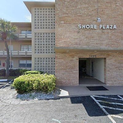 1893 Shore Dr S, South Pasadena, FL 33707