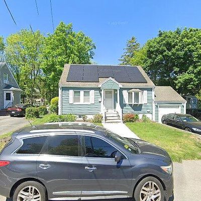 212 Hamilton St, Saugus, MA 01906