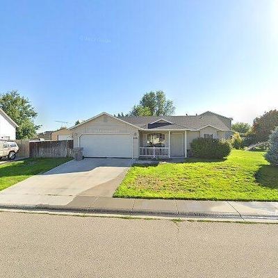 2120 S Plateau Dr, Nampa, ID 83686