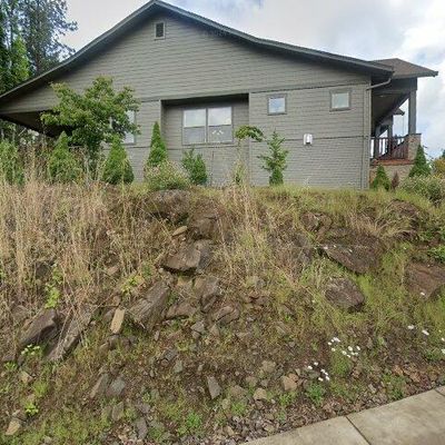 2138 37 Th Pl, Springfield, OR 97477
