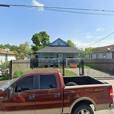 216 E Wright Ave, Baytown, TX 77520