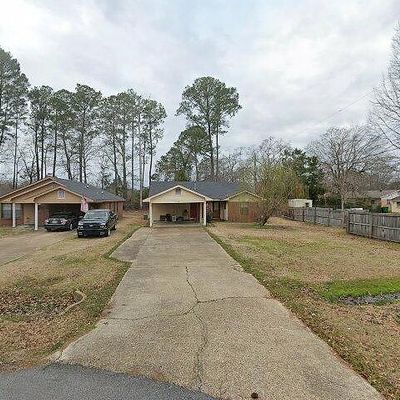 219 Kermit St, Columbus, MS 39702