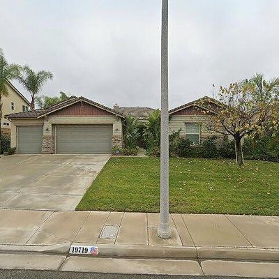 19719 Country Rose Dr, Riverside, CA 92508