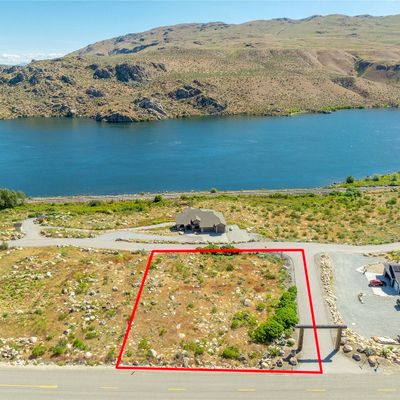 2 Boulder Loop, Pateros, WA 98846