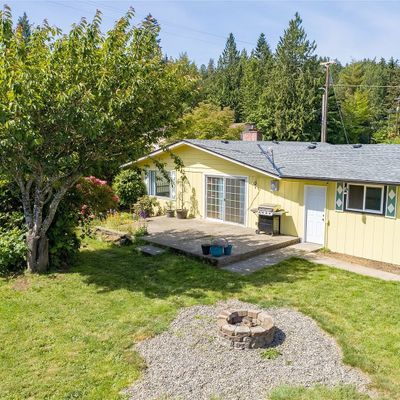 20 N Nancy Ave, Hoodsport, WA 98548