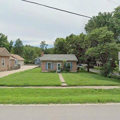 203 Walnut St, Weston, MO 64098