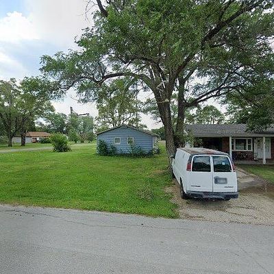 204 S Poplar St, Douglass, KS 67039