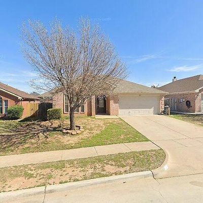 205 Sardius Blvd, Granbury, TX 76049