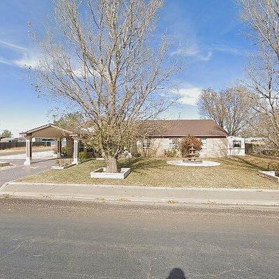 206 Regier Dr, Dumas, TX 79029