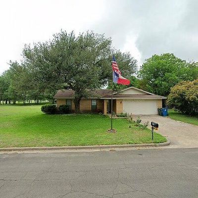209 New Acres Dr, Hewitt, TX 76643
