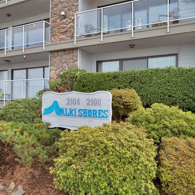 2104 Alki Ave Sw #203, Seattle, WA 98116