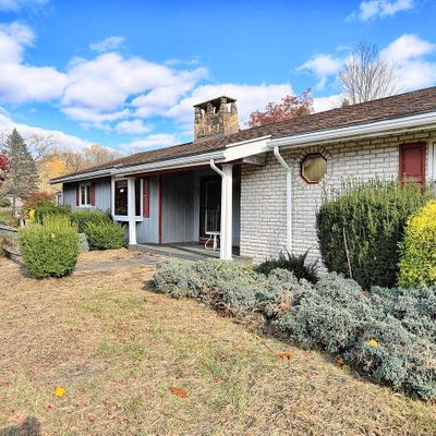 27 Watson Ln, New Bloomfield, PA 17068