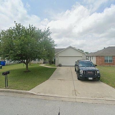 2907 Don Hill Ln, Taylor, TX 76574