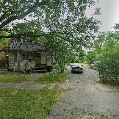 2995 Hazelwood St, Detroit, MI 48206