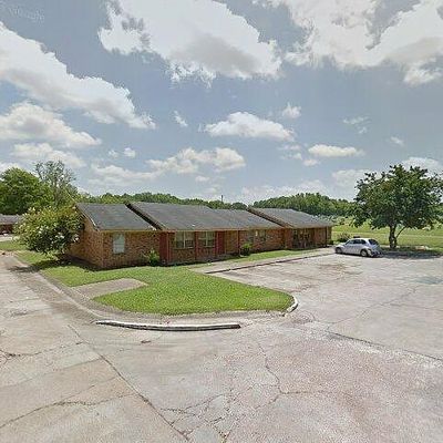 300 Cromwell St, West Point, MS 39773