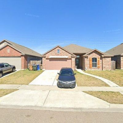 3018 Cantabria St, Corpus Christi, TX 78415