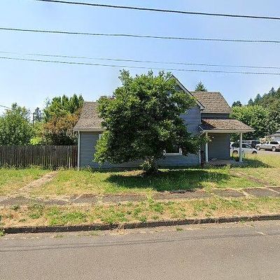 243 N G St, Cottage Grove, OR 97424